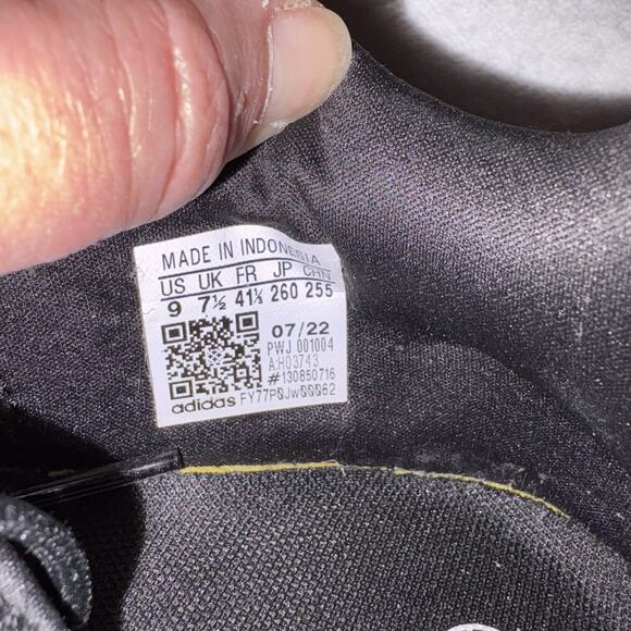 Adidas H03743 PostMove SE Black Basketball Sneakers US Women’s Size 9 EUC - Picture 8 of 9